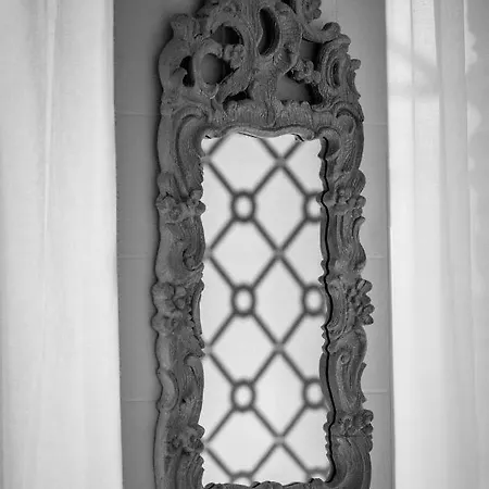 Eira Gundian Country house